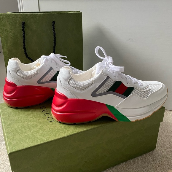 SOLD **BRAND NEW GUCCI SNEAKERS** - Picture 6 of 10